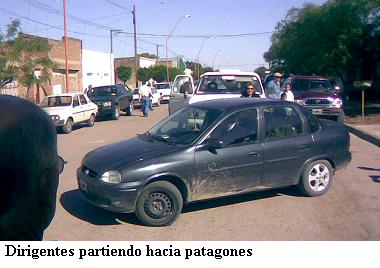 Dirigentes partiendo a Patagones -Foto-