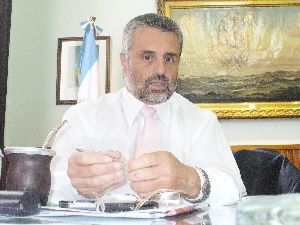 Garcés es el primer candidato a concejal de la lista de Curetti