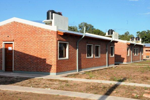 Garcés confirmó la construcción de 112 nuevas viviendas para el distrito de Patagones
